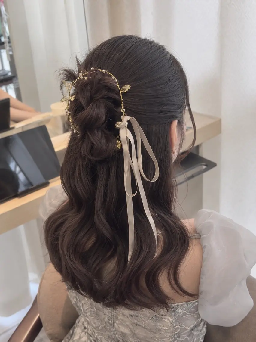 【推し活・デートに🌟】ハーフアップ・ハーフツインヘアアレンジの写真