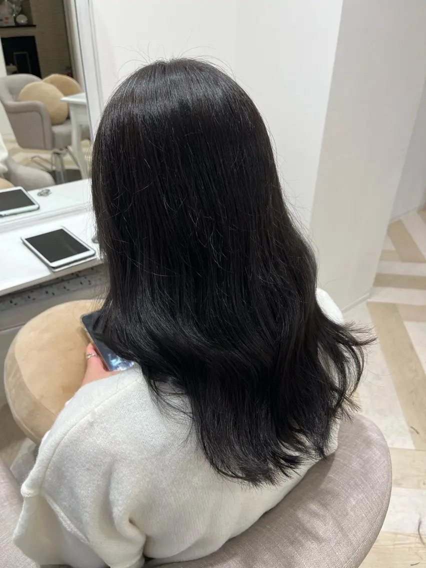 セミロング カット ヘアカラー トリートメント 外ハネボブ♡ YUIのヘアスタイル