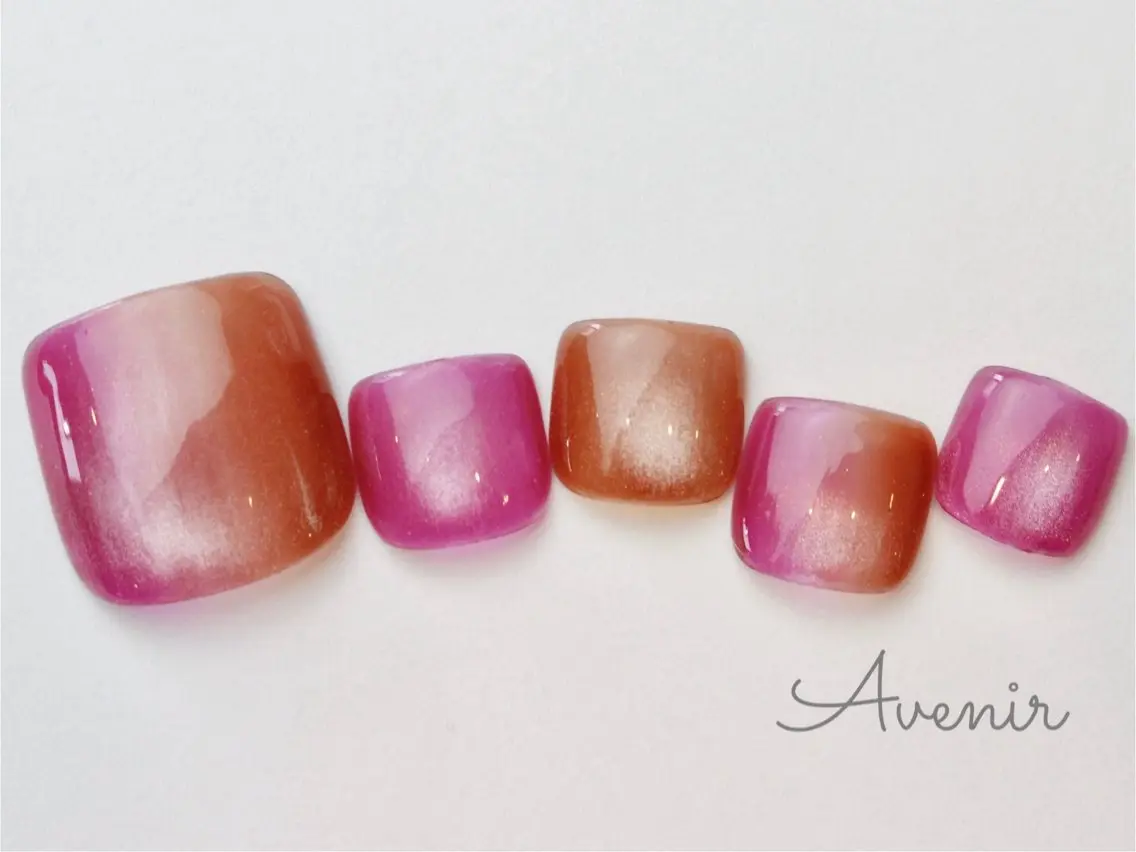 ネイル フットネイル Avenir 表参道 nail&eye予約のネイルデザイン