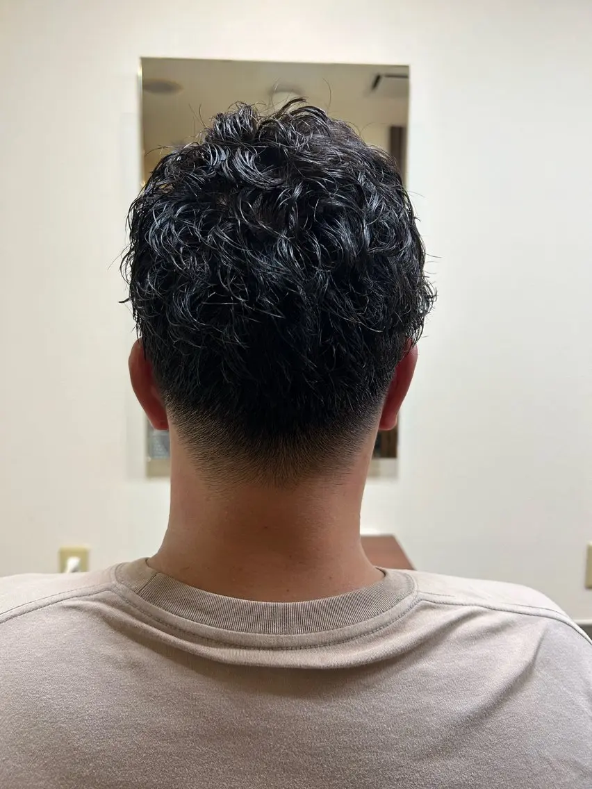 パーマ メンズ 昼田 羅々のヘアスタイル
