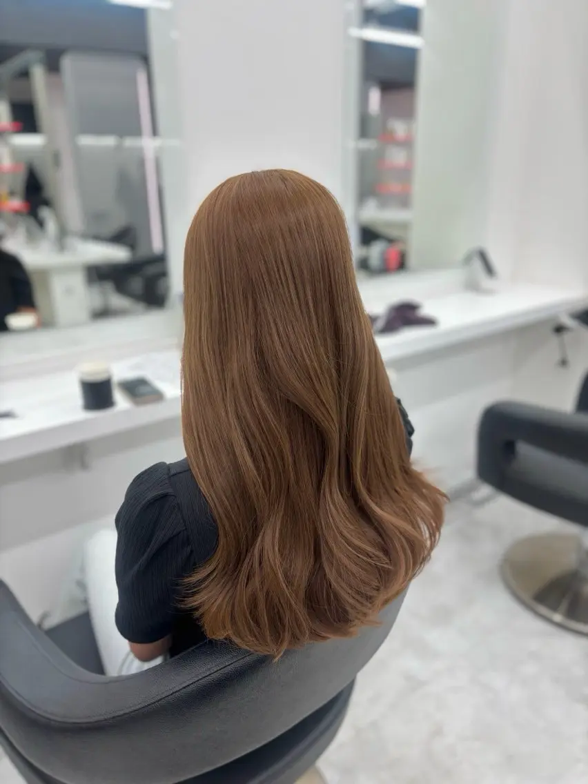 ロング カラー ベージュカラー ブリーチ ブラウンカラー 透明感カラー ブリーチなしカラー ヘアカラー トリートメント 🤍MAYUKA🤍 レイヤー/ブラウンのヘアスタイル