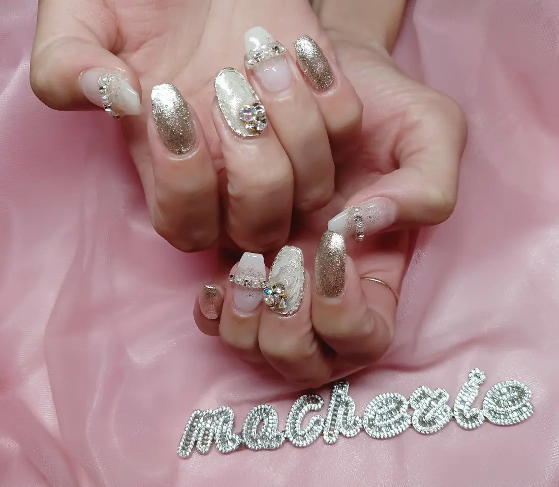 ネイル ホワイト ハンドネイル Nail Salon macherieのネイルデザイン