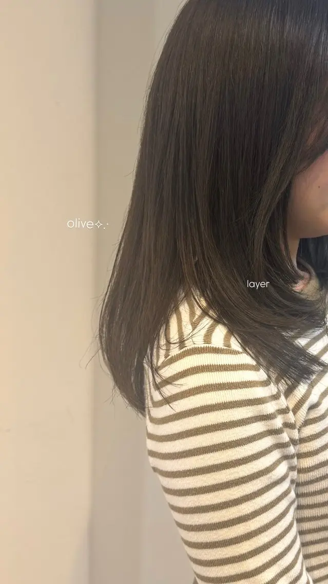 ミディアム ᵐⁱᵏⁱᵏᵒ / レイヤー★のヘアスタイル