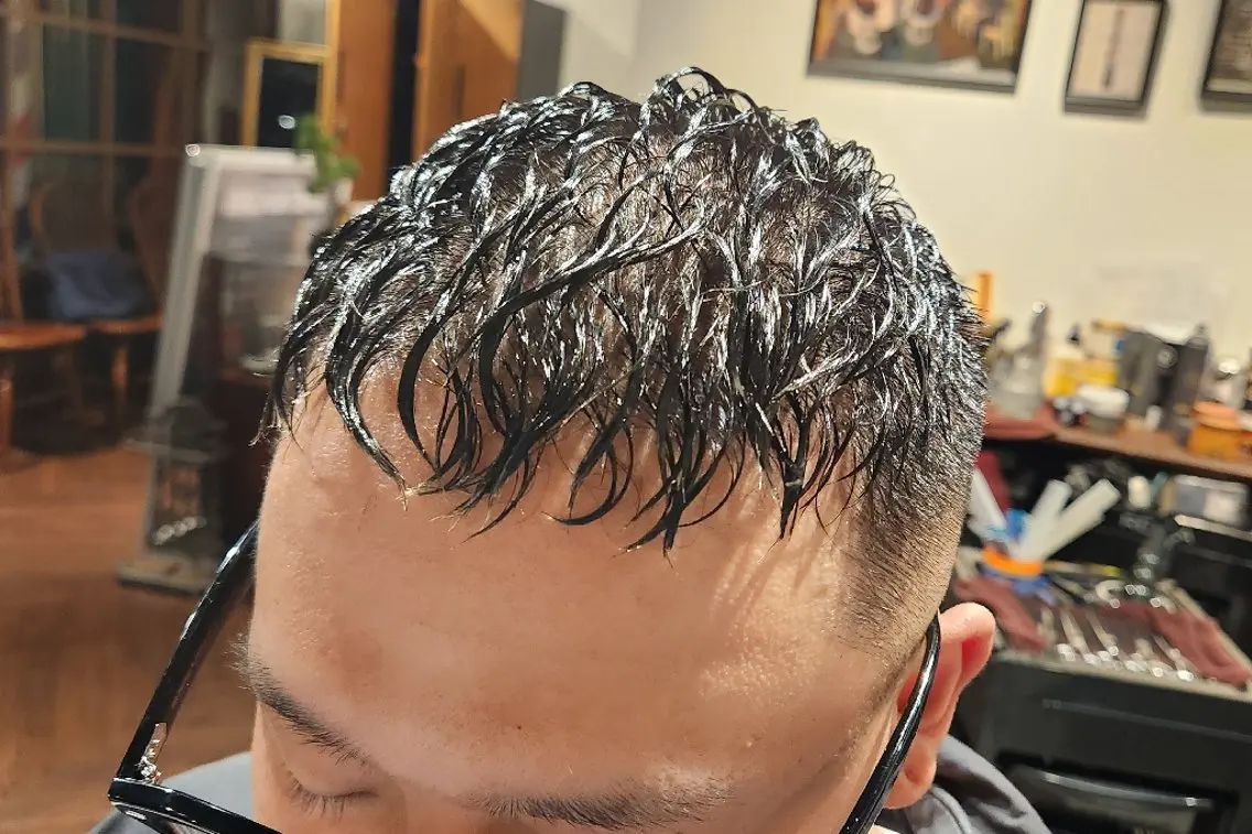 カット+濡れパンの写真