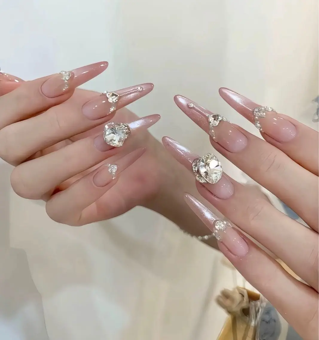 💝「チップスかルプ」時間内持ち込みデザイン10本+パーツつけ放題ʚ •͈˽•͈ ིྀɞの写真