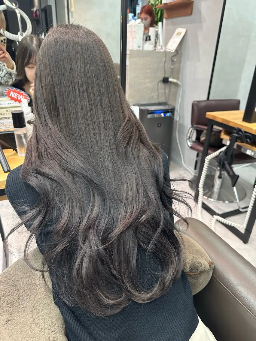 ロング カラー トリートメント 銀座レイヤーカット ×シースルー前髪のヘアスタイル