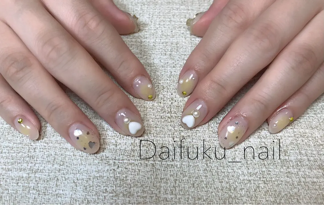 ミディアム ハンドネイル Daifuku nailsのネイルデザイン