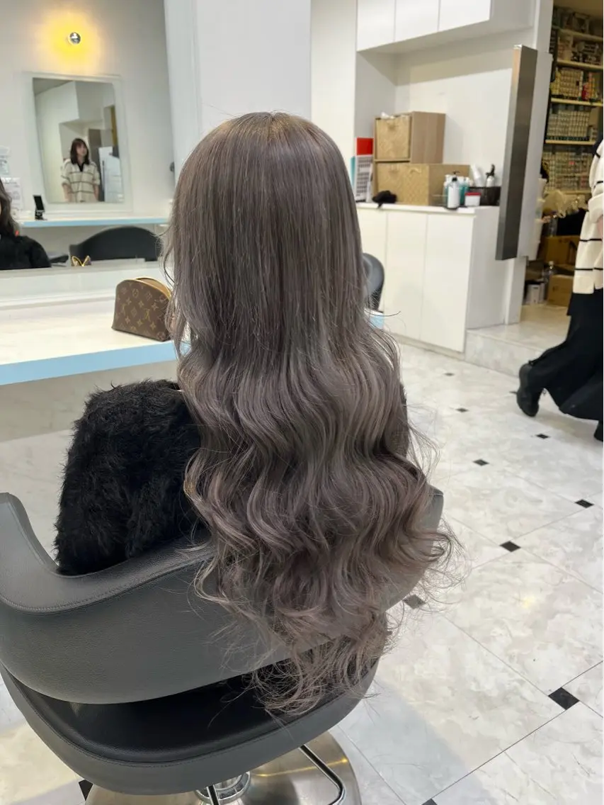 ロング カラー ヘアカラー トリートメント ブリーチカラー 🩵MIZUKIのヘアスタイル