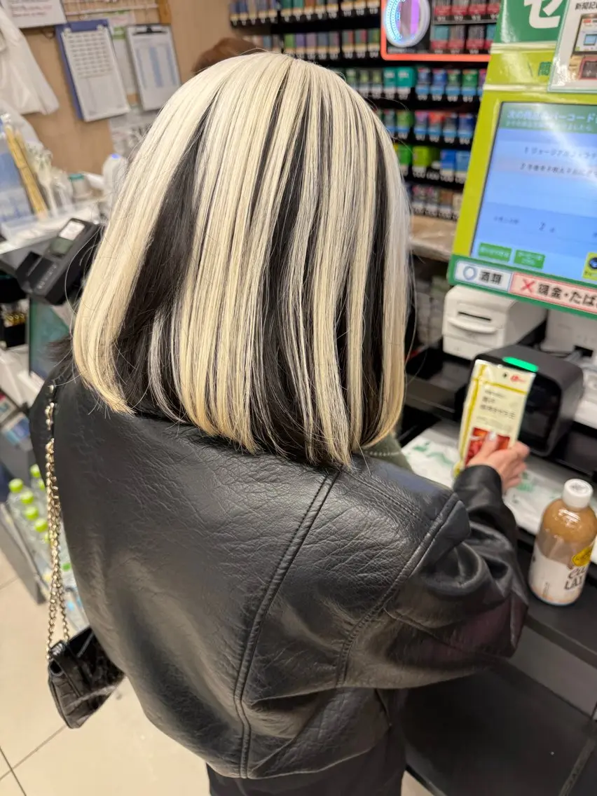 ミディアム カラー ボブ 舘山 みらいのヘアスタイル