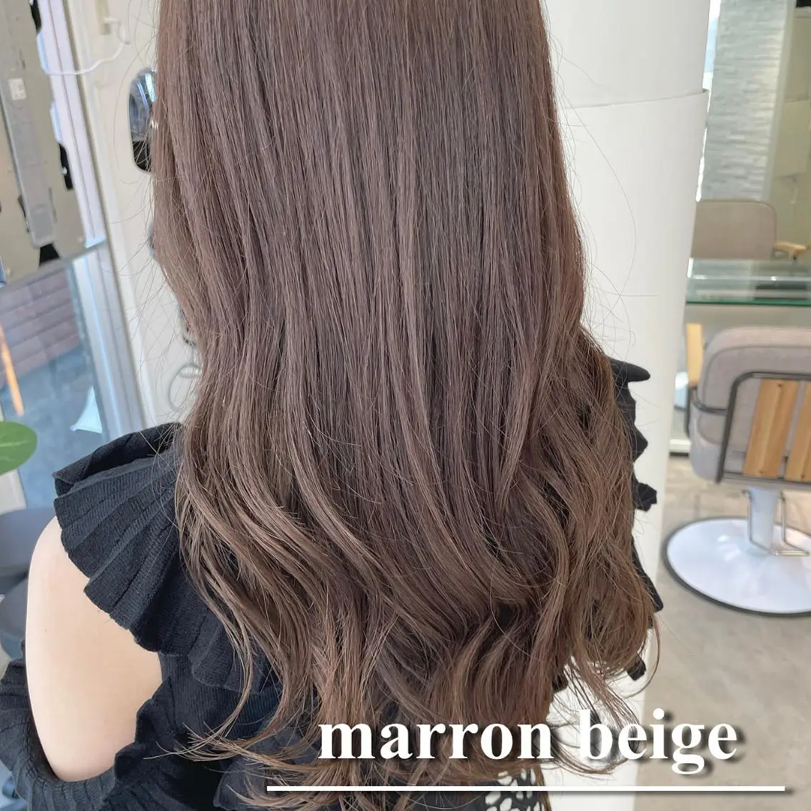 セミロング カラー ベージュカラー ブリーチ ブラウンカラー 透明感カラー ミルクティーベージュ ヘアカラー 透明感カラー/ レイヤー　YUKAのヘアスタイル