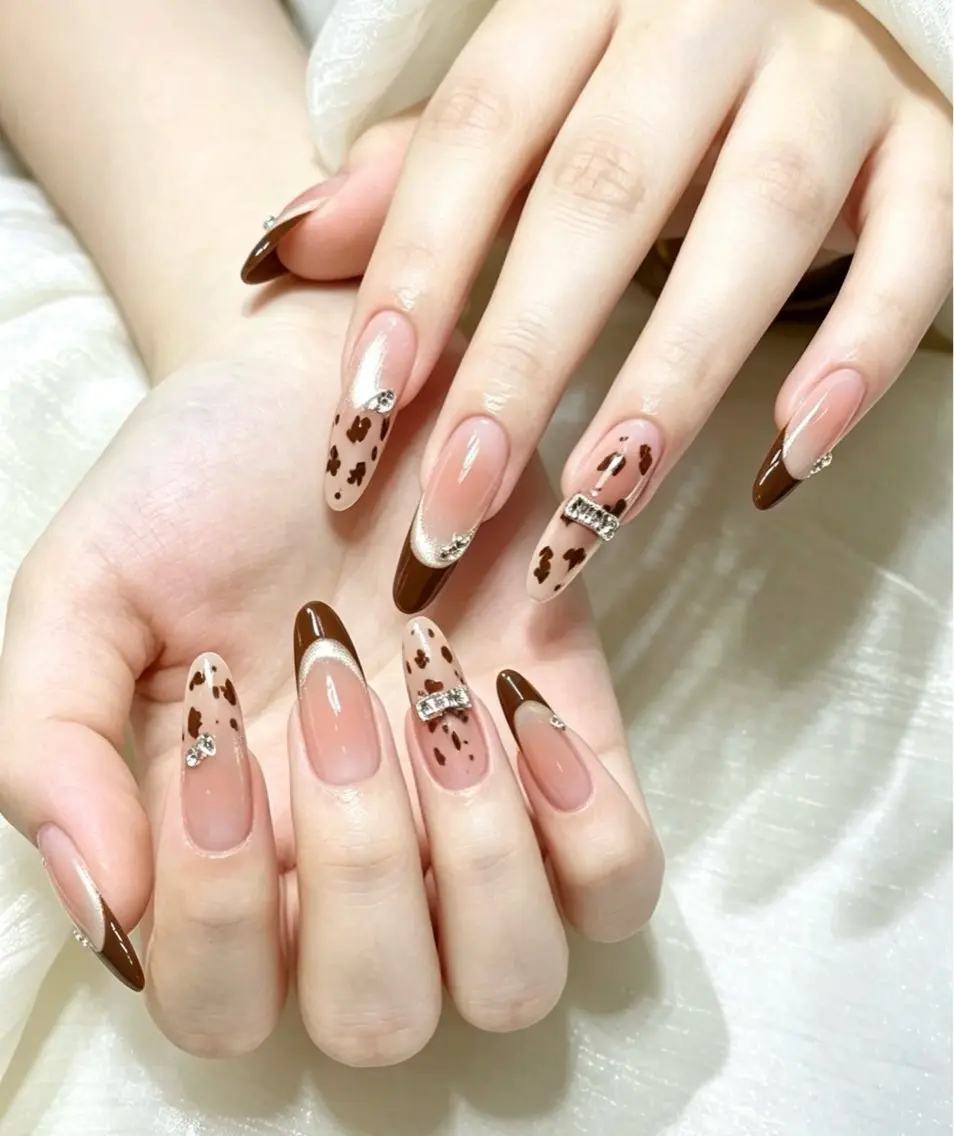 ネイル フレンチネイル ラメ(グリッター) ラメグラデーション マグネットネイル 持ち込み Unicorn Nail原宿表参道のネイルデザイン