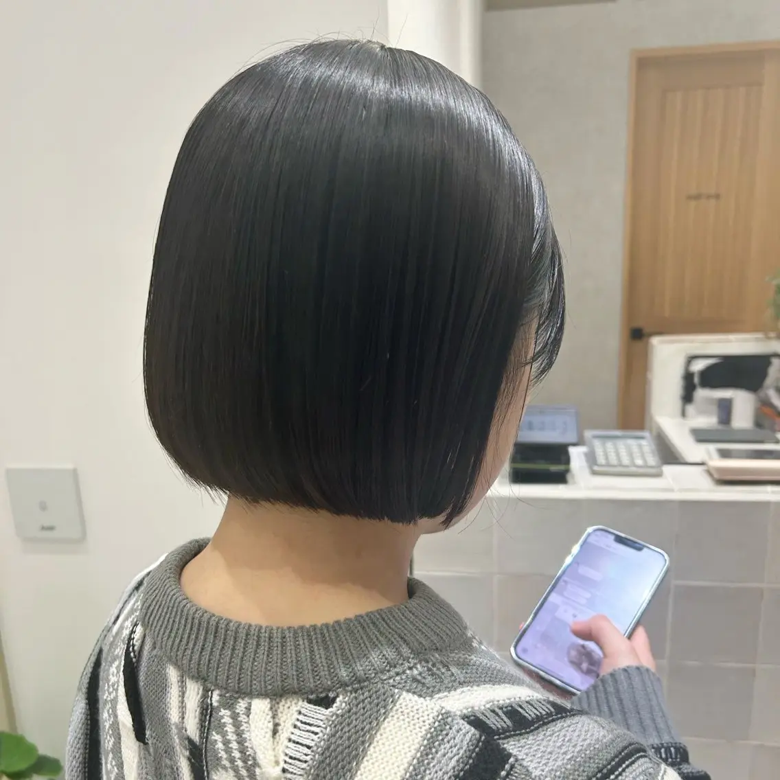 ショート ボブ 髪質改善 似合わせカット おくれ毛 外ハネヘア ベージュ/ヘアセット 透明感/♡来村 瑚春のヘアスタイル