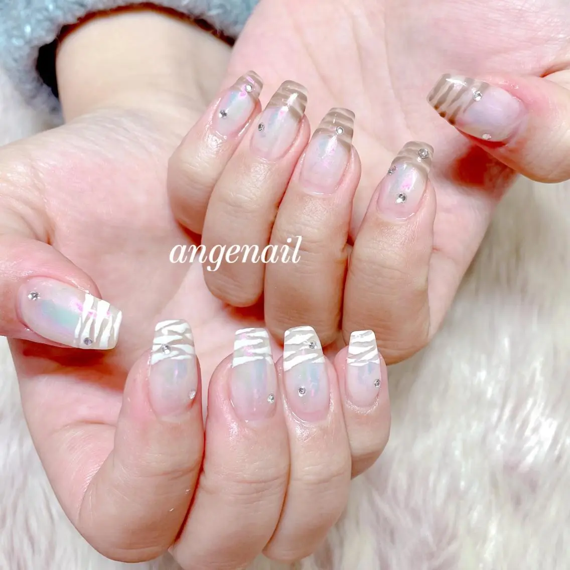 ネイル ハンドネイル オーナーネイリスト MAKIのネイルデザイン