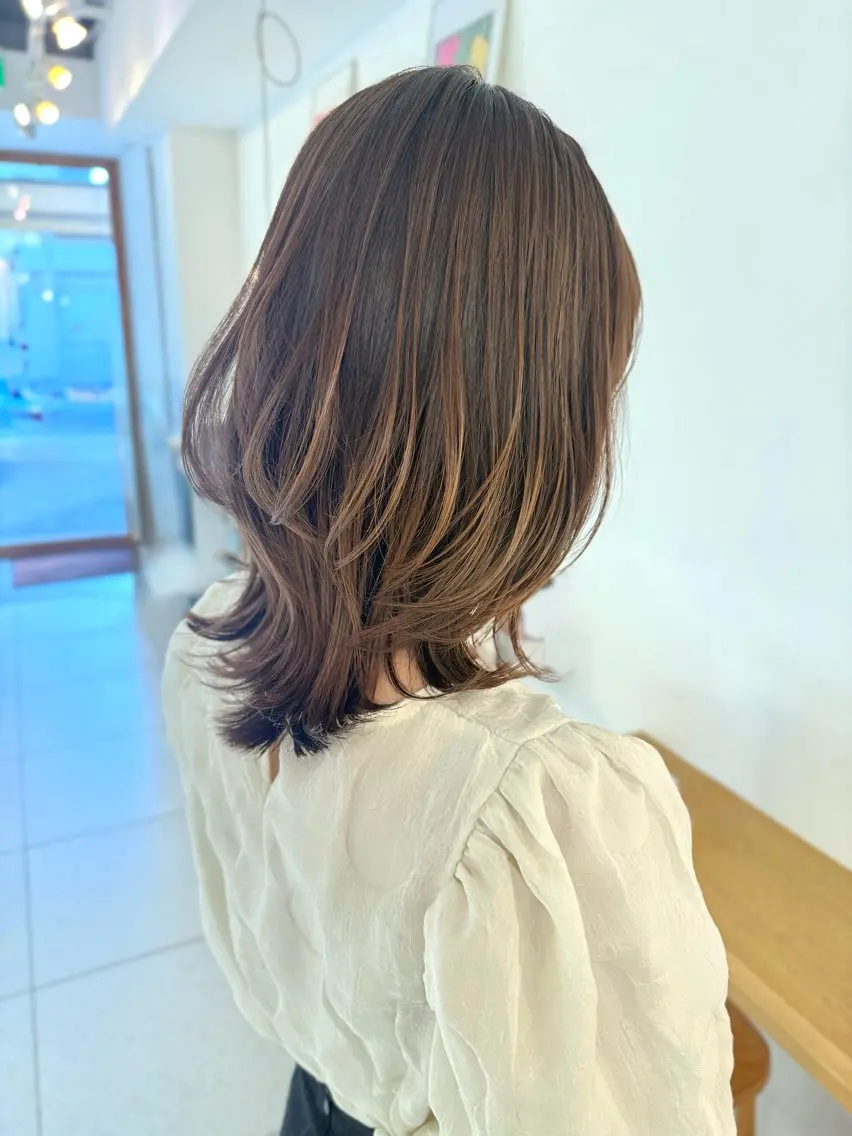 ミディアム カラー カット ヘアカラー トリートメント 安永 涼のヘアスタイル