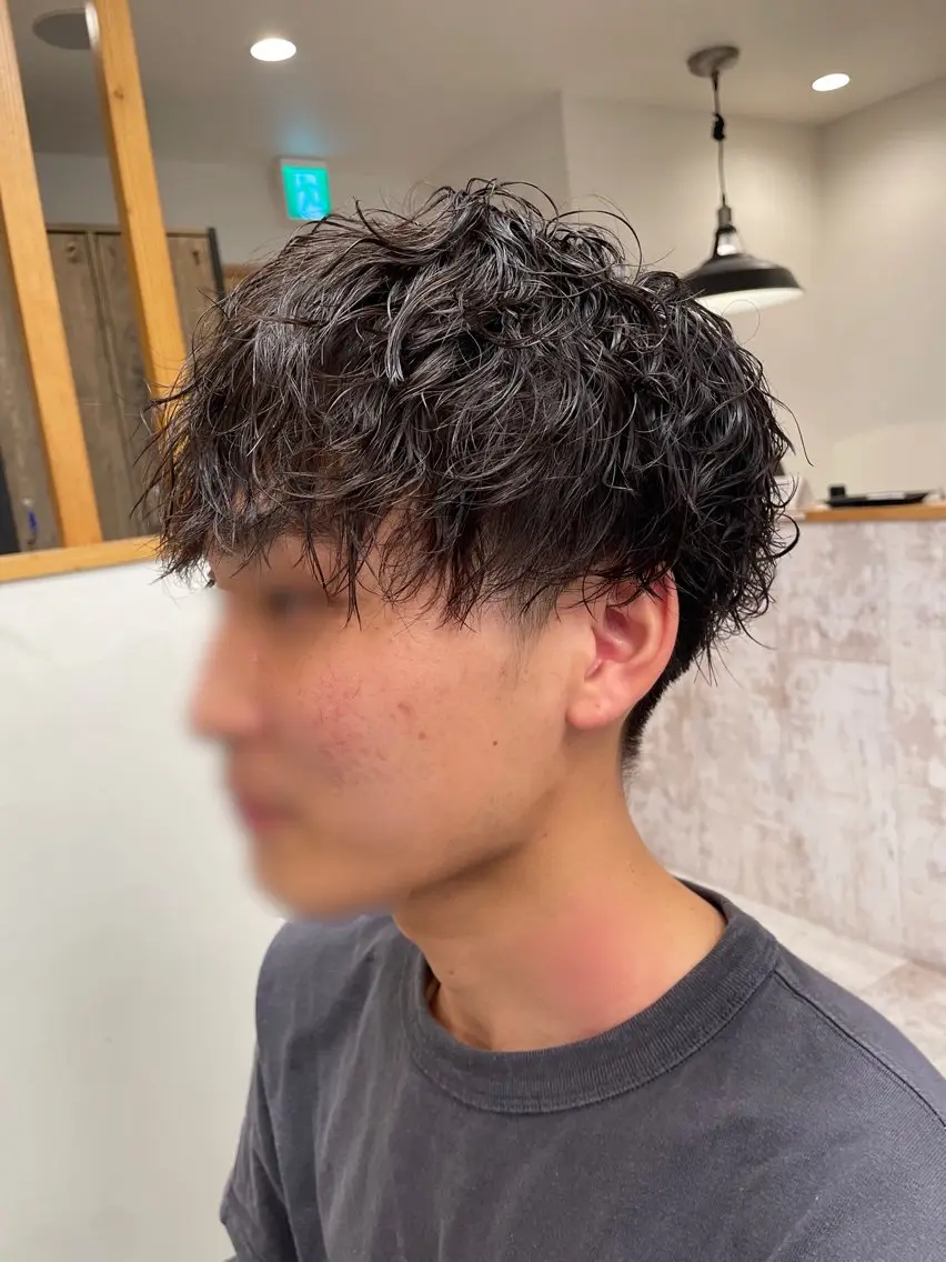 🌟男性限定🌟デザインカット+特殊スパイラルパーマ+トリートメント+眉カットの写真