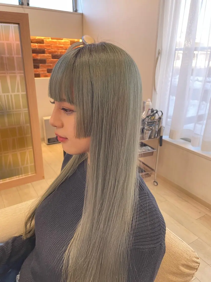 ロング 顔周りカット 姫カット 韓国風ヘア ロング être 加藤 悠花のヘアスタイル