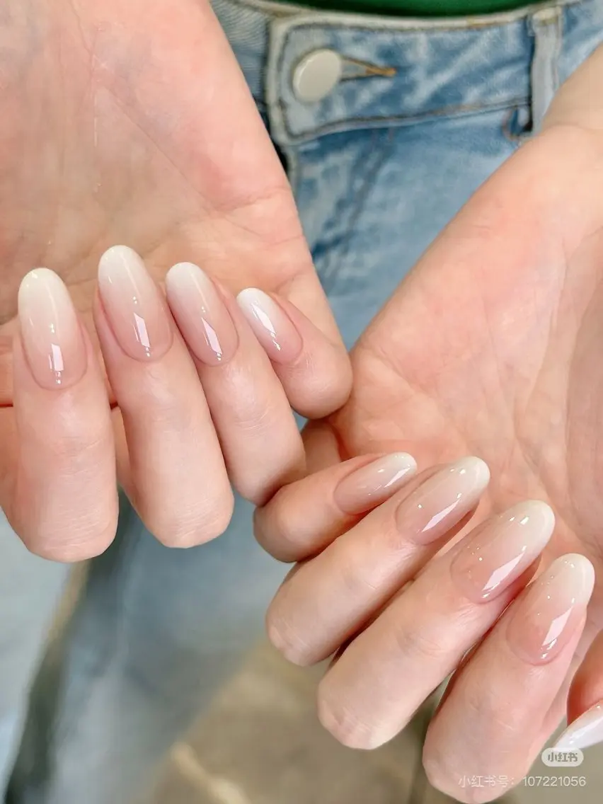 ネイル アートネイル オーロラネイル チークネイル フレンチネイル ガラスフレンチ 🎀YooLi Nail salonのネイルデザイン