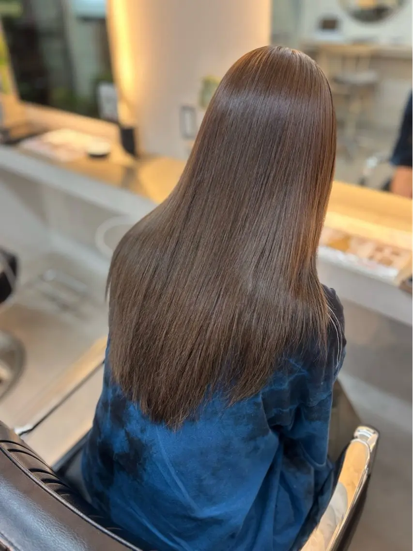 ロング アッシュ 藤井 ユウキのヘアスタイル
