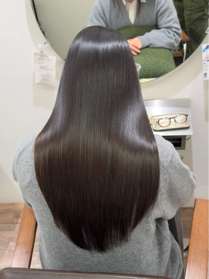 パーマ sona/ カラーリスト🪽🤍のヘアスタイル
