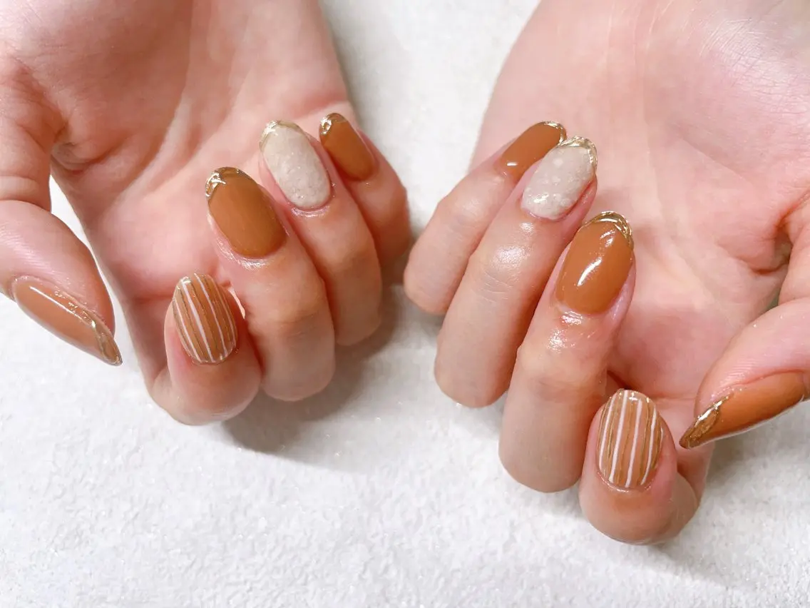 ネイル オーロラネイル フラワーネイル フットネイル フレンチネイル ジェルネイル mogunail &blowのネイルデザイン