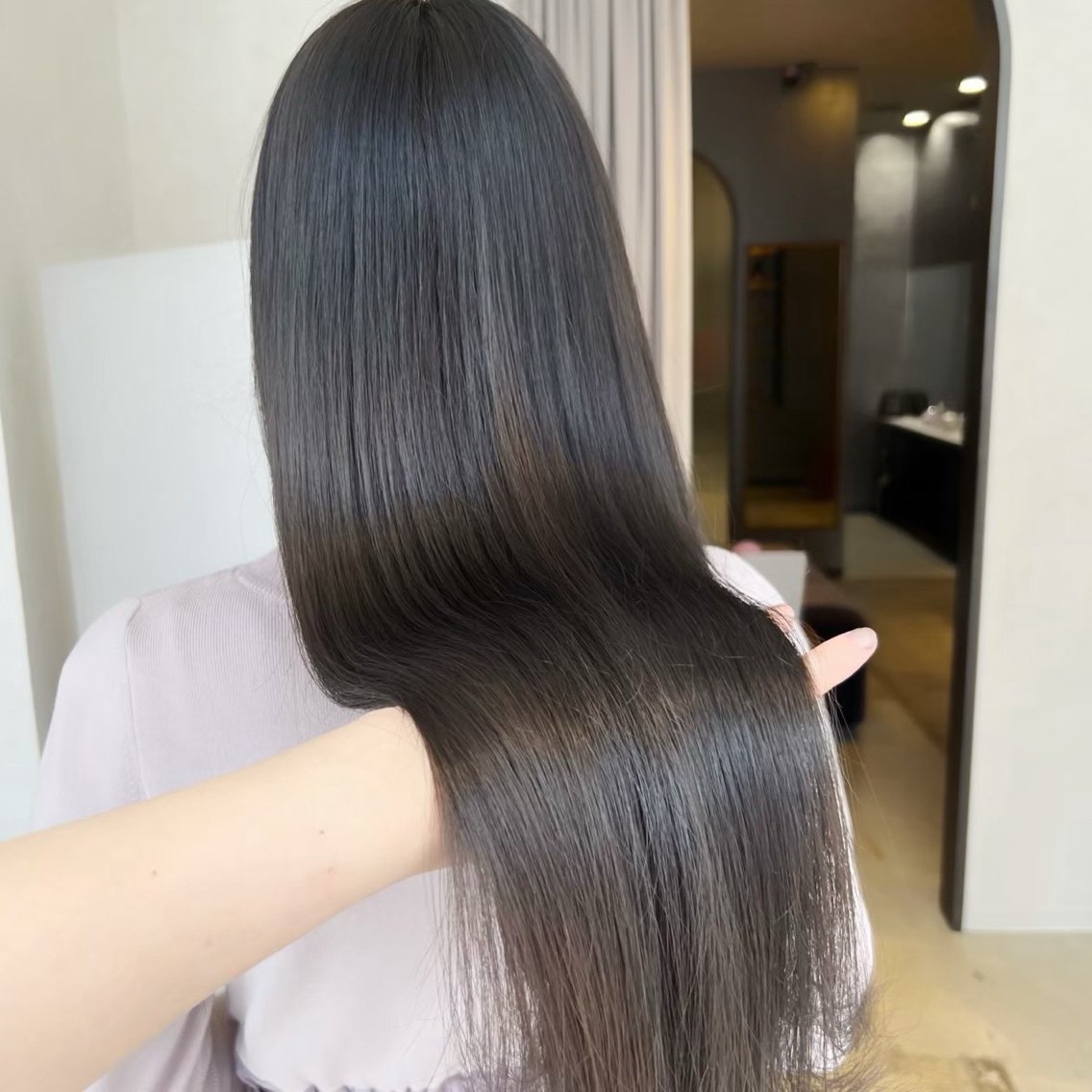 カラー Inity   森 千尋のヘアスタイル
