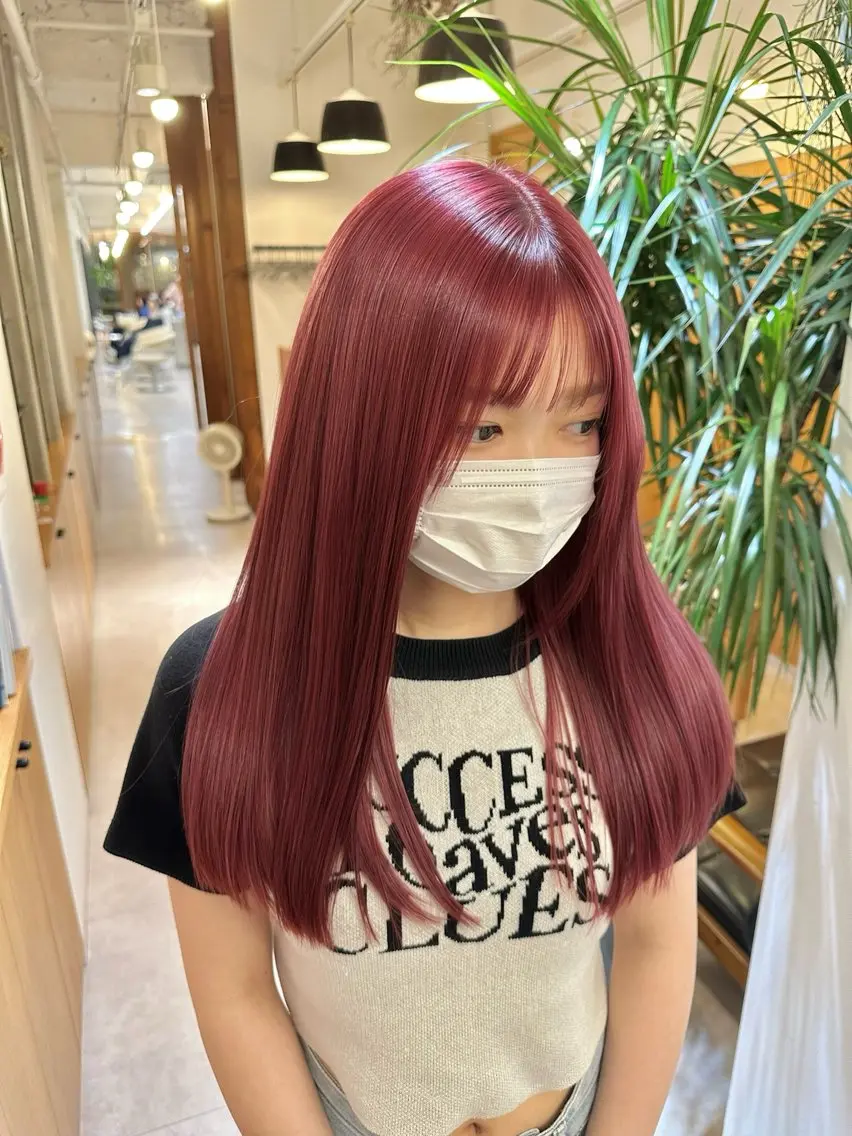 ミディアム カラー ブリーチ 透明感カラー レッドカラー カット ヘアカラー トリートメント 似合わせボブ/矯正 /ハイトーン/ひさとのヘアスタイル