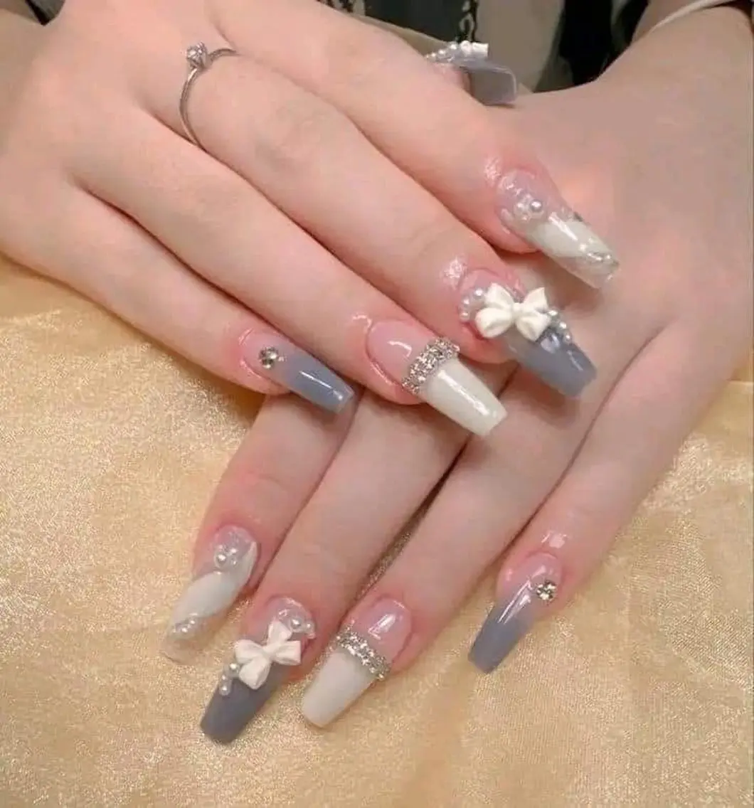 ネイル クリアネイル 長さ出し フラッシュネイル フレンチネイル ジェルネイル ハンドネイル kana nailのネイルデザイン