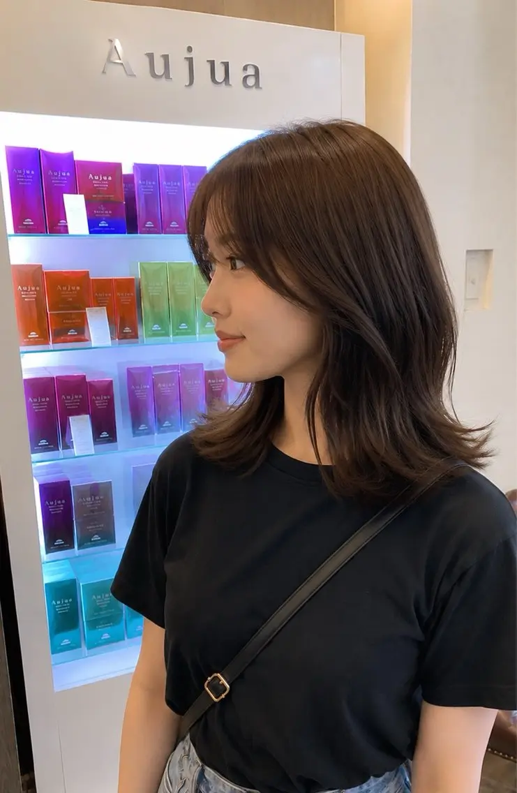 ミディアム 松下 沙織のヘアスタイル