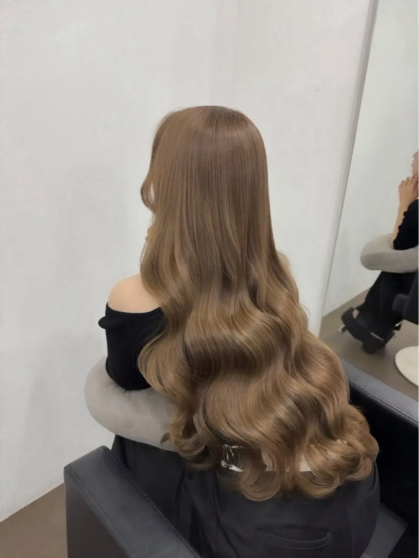 ロング カラー ヘアカラー 透明感ベージュ/ 久保大和のヘアスタイル