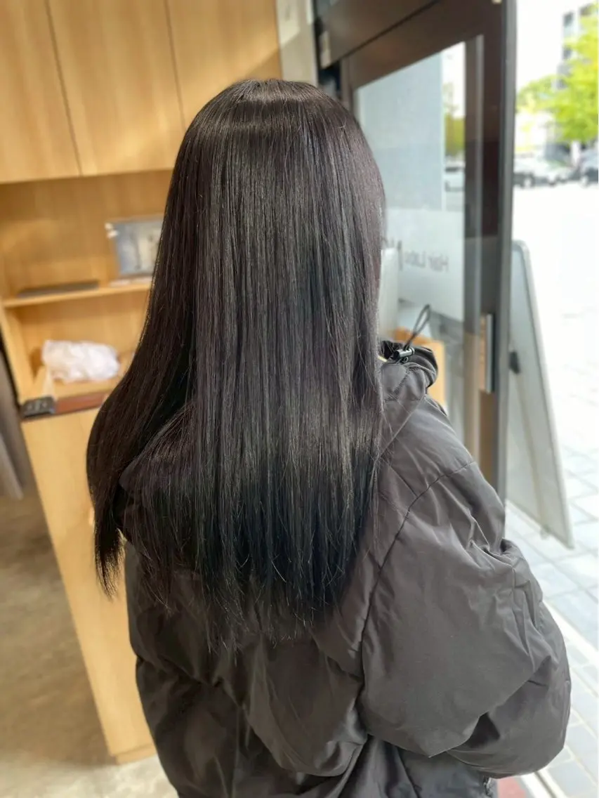 ロング カラー 黒髪 ブルーカラー ブルーブラック 透明感カラー 🎀Rina🎀 Nosh/唐人町のヘアスタイル