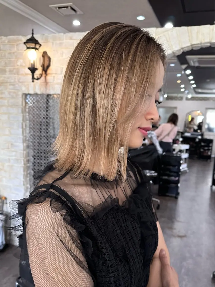 セミロング ヘアカラー 💖透明感カラー HAYATO💖のヘアスタイル