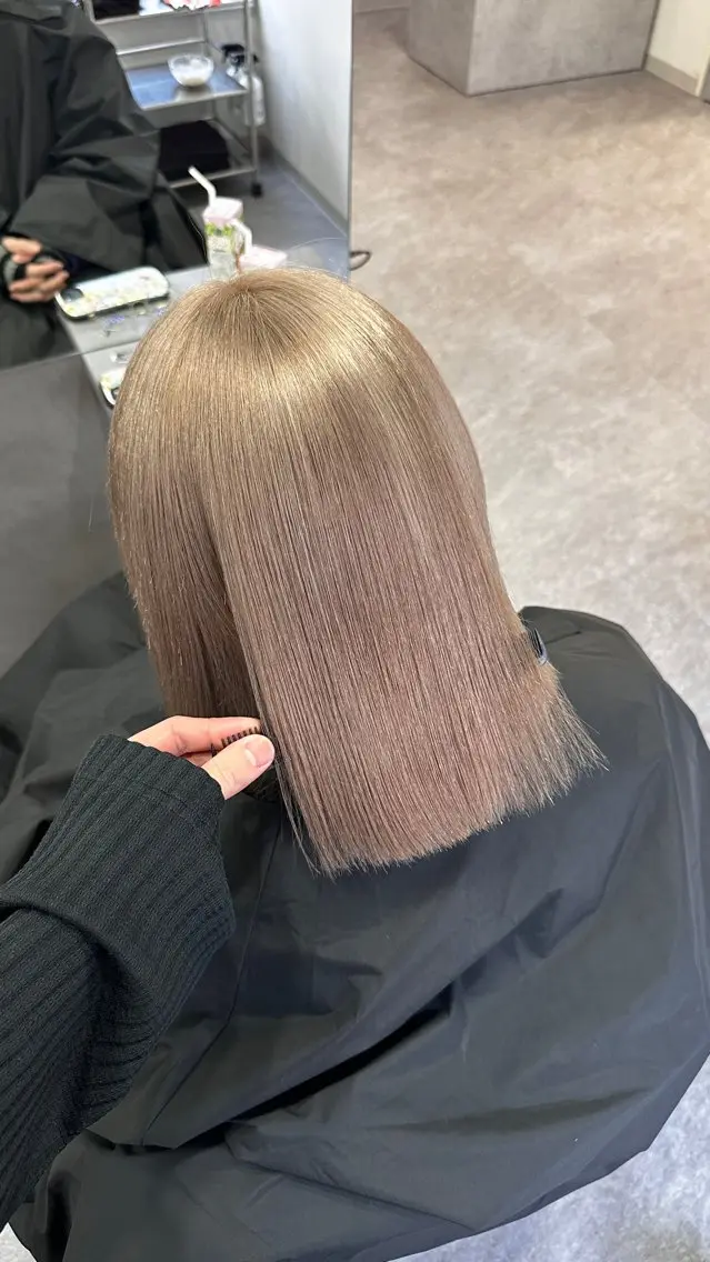 ミディアム カラー ヘアカラー 🩵ニュアンスカラー 🩵ブリーチ/RENのヘアスタイル