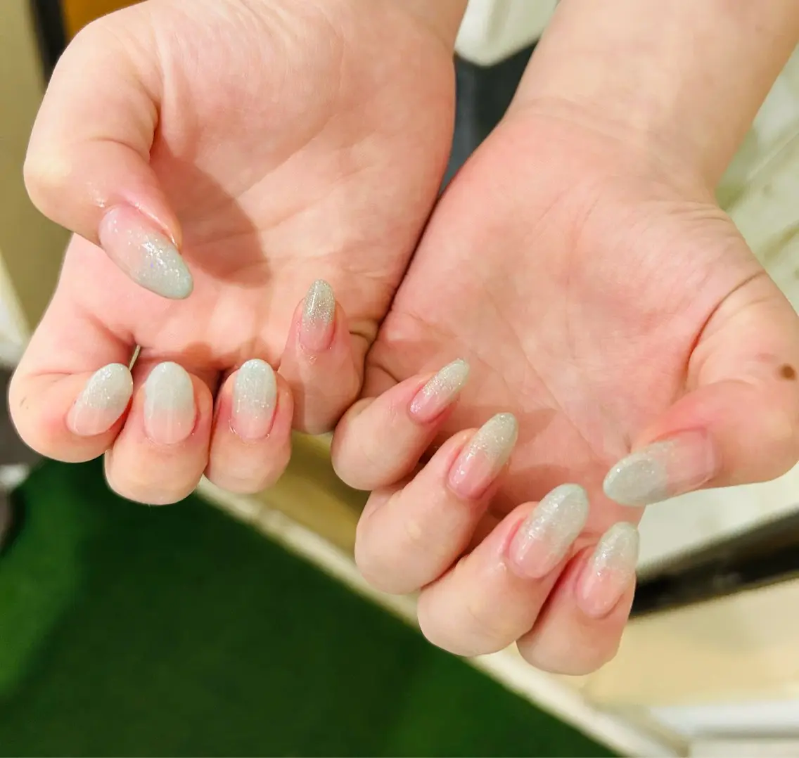 ネイル フラッシュネイル フットネイル フレンチネイル ラメ(グリッター) ラメグラデーション H3 hitoのネイルデザイン