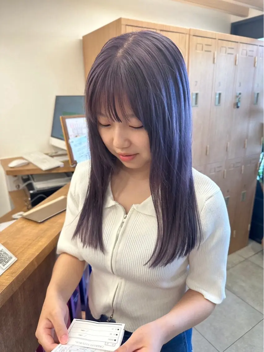ロング カラー ブリーチ ラベンダーカラー ヘアカラー 透明感カラー レイヤー/むつきのヘアスタイル
