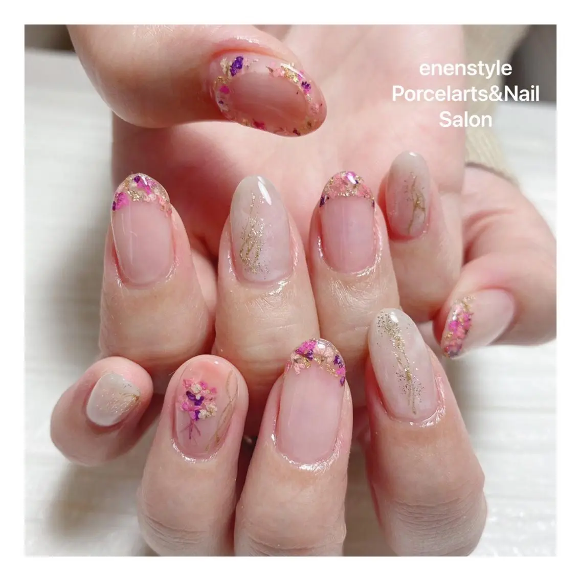 ミディアム ネイル ハンドネイル 🐾enen style 🐾のネイルデザイン