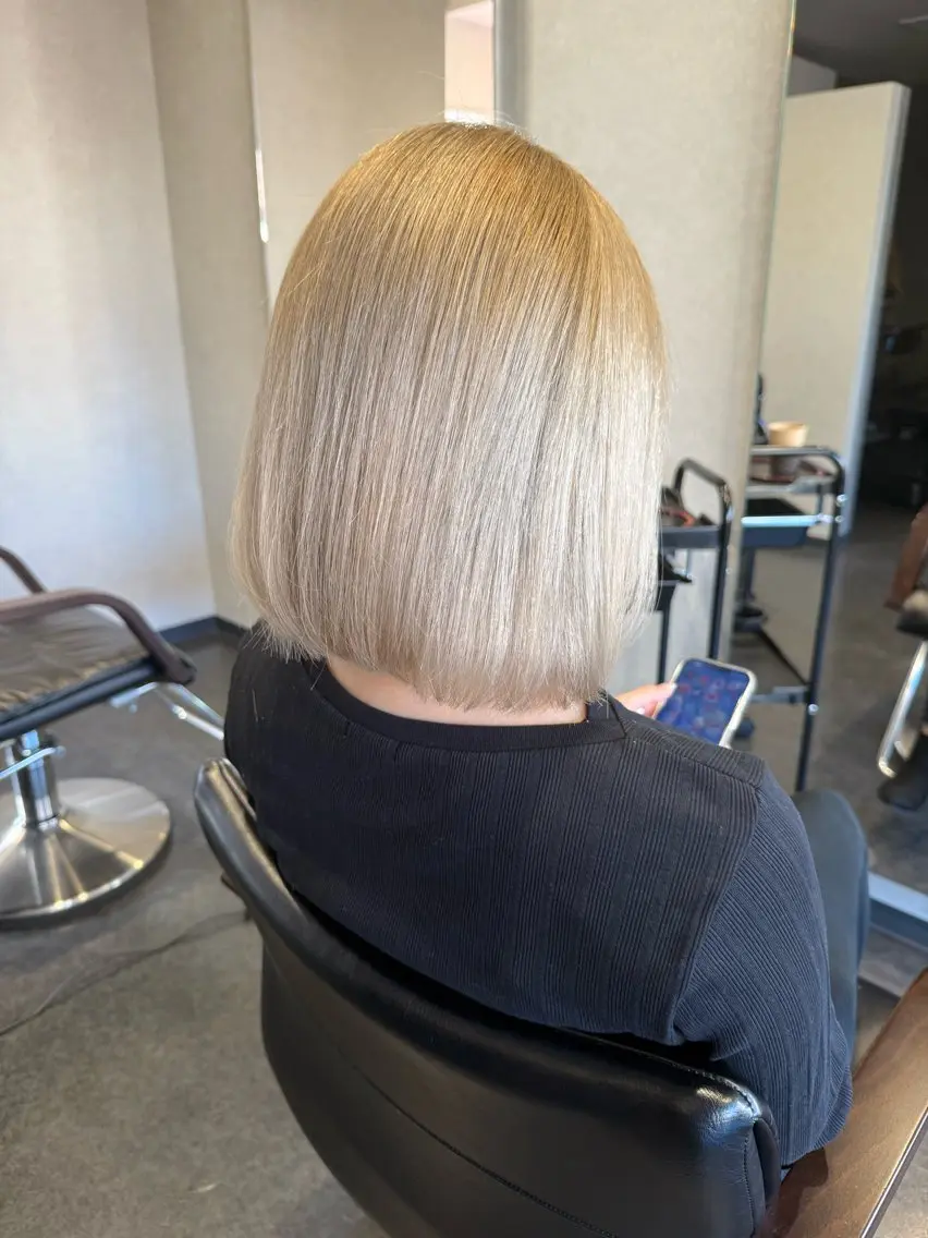 ミディアム ボブ ヘアカラー トリートメント 髪質改善⚡️カラー 🍀武久 誠🍀のヘアスタイル
