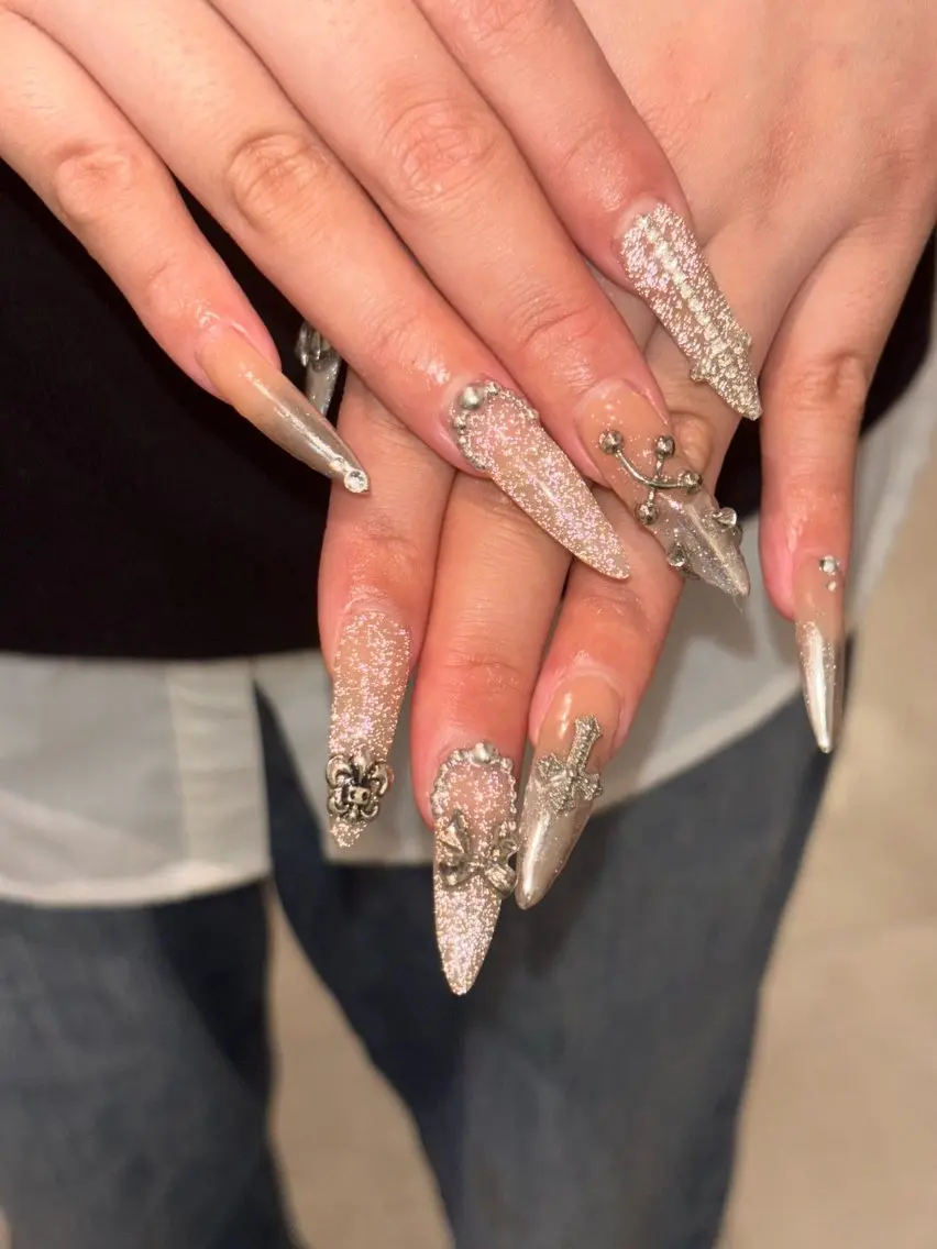 ネイル フラッシュネイル ハンドネイル 🐬Cxxu° Nail✝️のネイルデザイン