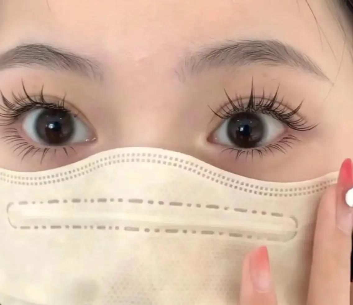 マツエク・マツパ マツエク Eye gloss 2のマツエク・マツパデザイン
