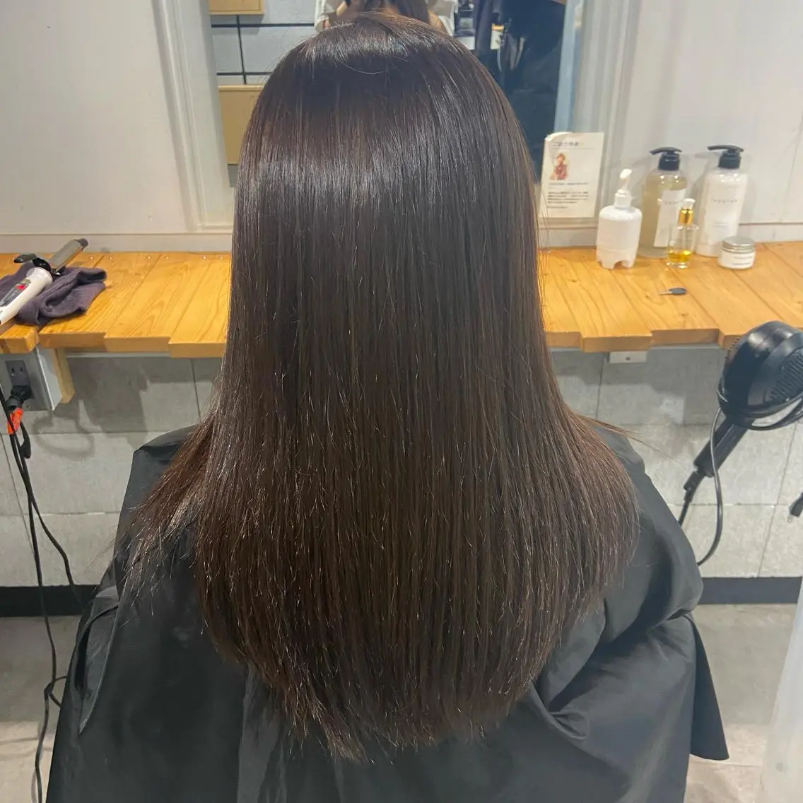 ロング カラー アッシュ ベージュカラー 黒髪 ブリーチ ブラウンカラー MEI🎀レイヤー 🎀韓国styleのヘアスタイル
