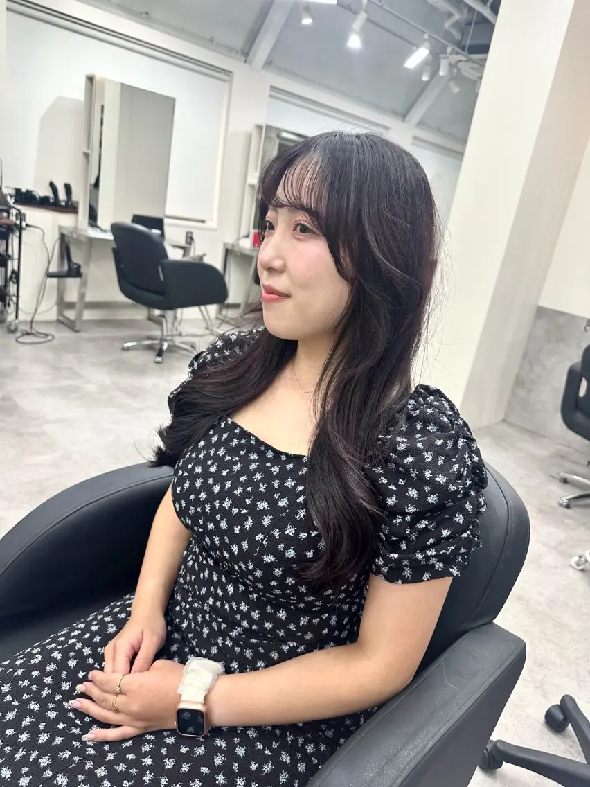 ロング カット ヘアカラー トリートメント 🫧とぅるん艶髪🫧 透明感カラー×猿渡のヘアスタイル
