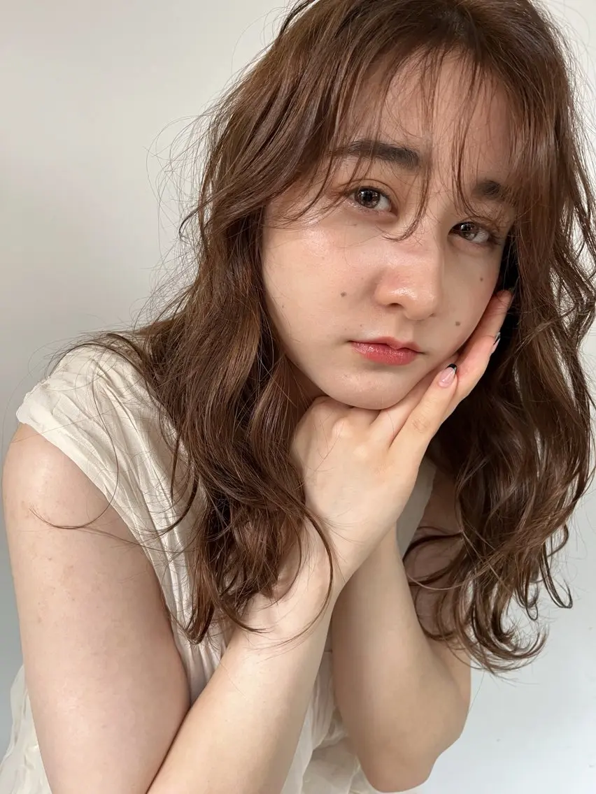 ロング ヘアカラー 透明感カラー♡ 岡部瑠里のヘアスタイル