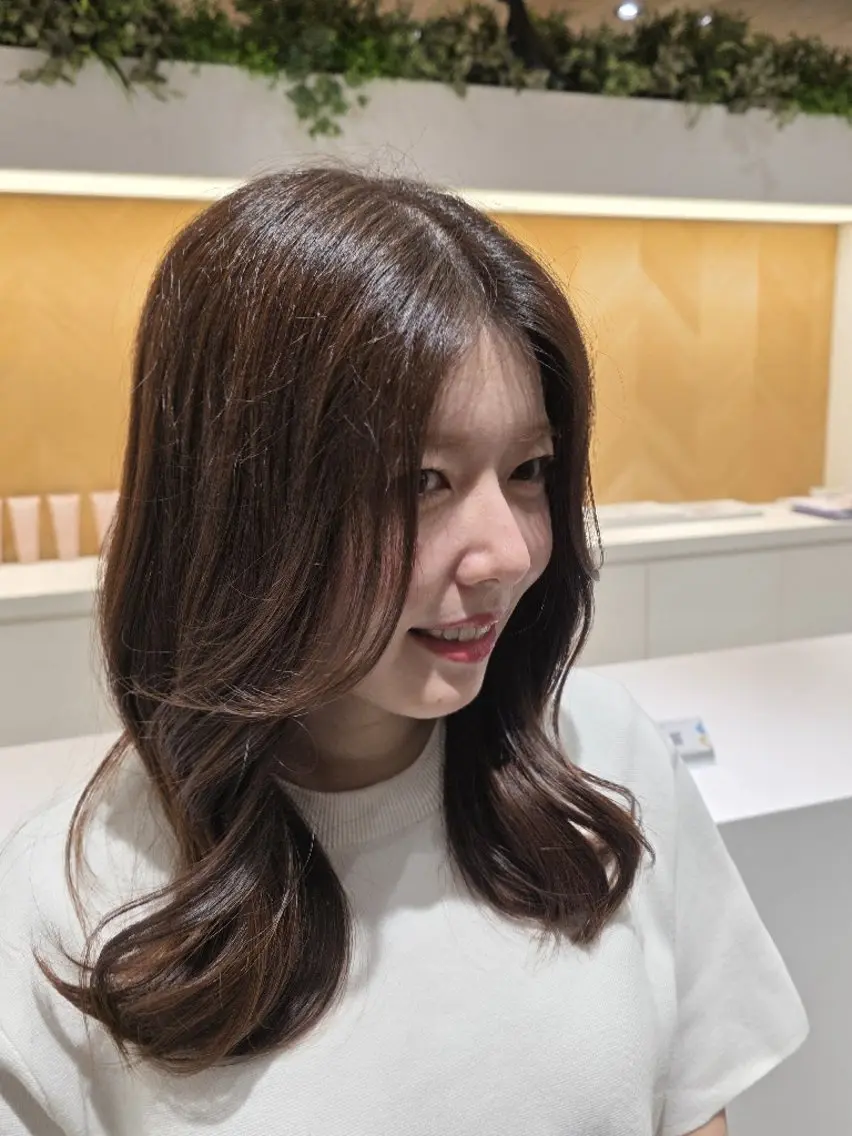 セミロング カット トリートメント ✂髪質改善ストレート NO.1 深澤 颯斗のヘアスタイル