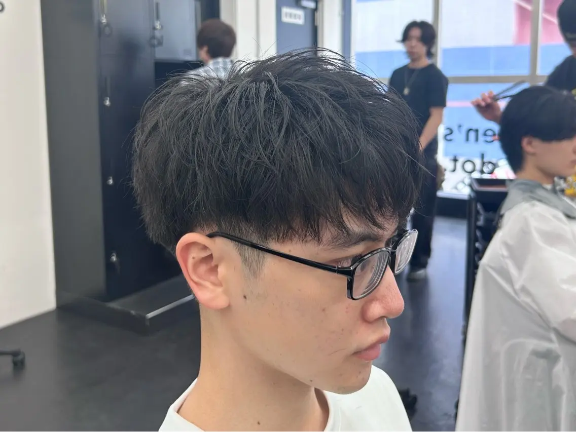 メンズ 🔥メンズパーマ特化 🔥￥7700/のヘアスタイル