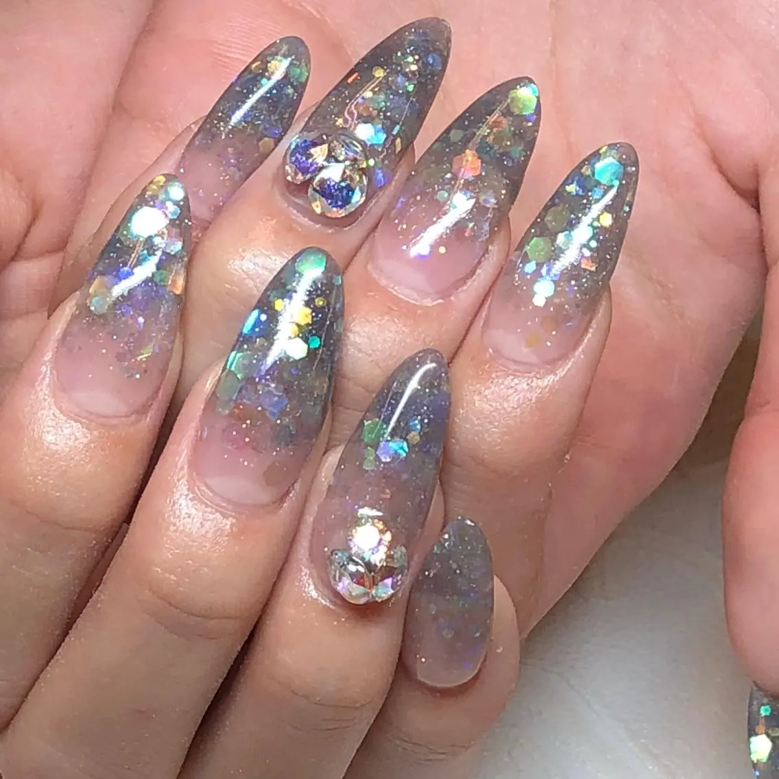 ネイル グラデーション スカルプネイル ストーンネイル KIREIE NAILSのネイルデザイン