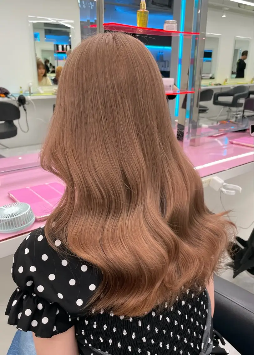 セミロング カラー ヘアカラー トリートメント ヘッドスパ ヘアセット 🌟ハイトーン原宿美 容師TAKAKI🌟のヘアスタイル