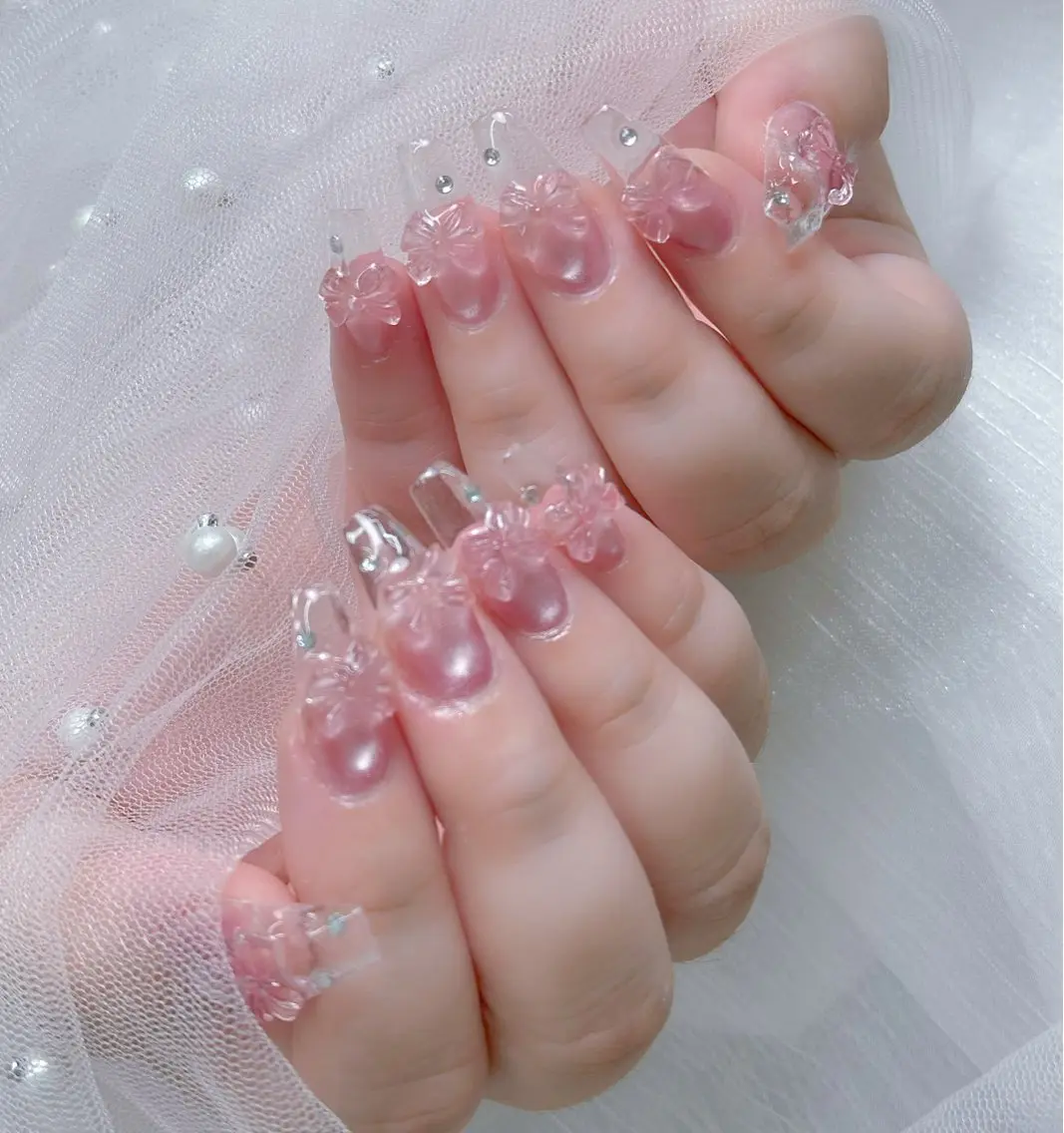 ネイル アートネイル ジェルネイル 韓国ネイル ニュアンスネイル ハンドネイル Luna Nail.Novaのネイルデザイン