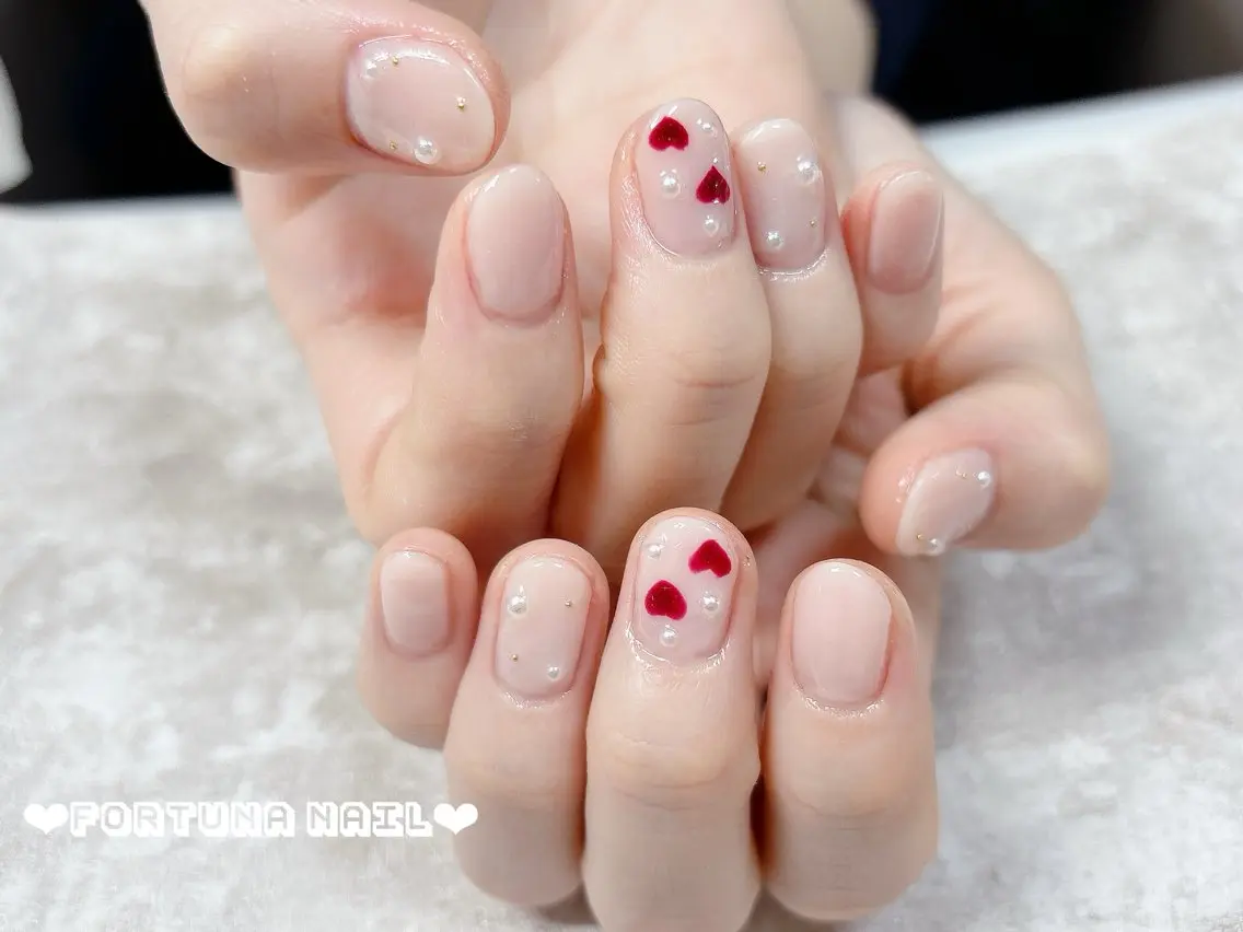 ネイル バレンタイン Nail •Head スパFortunaのネイルデザイン