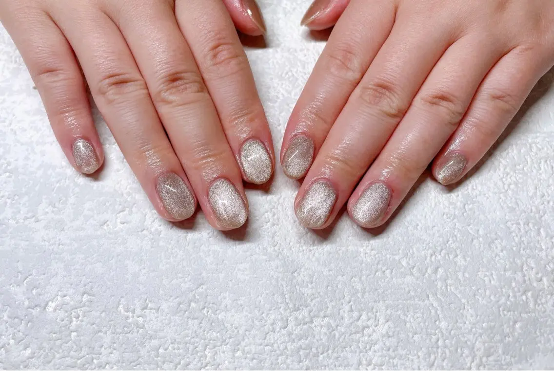 ネイル オーロラネイル フットネイル フレンチネイル ジェルネイル 韓国ネイル ハンドネイル mogunail &blowのネイルデザイン