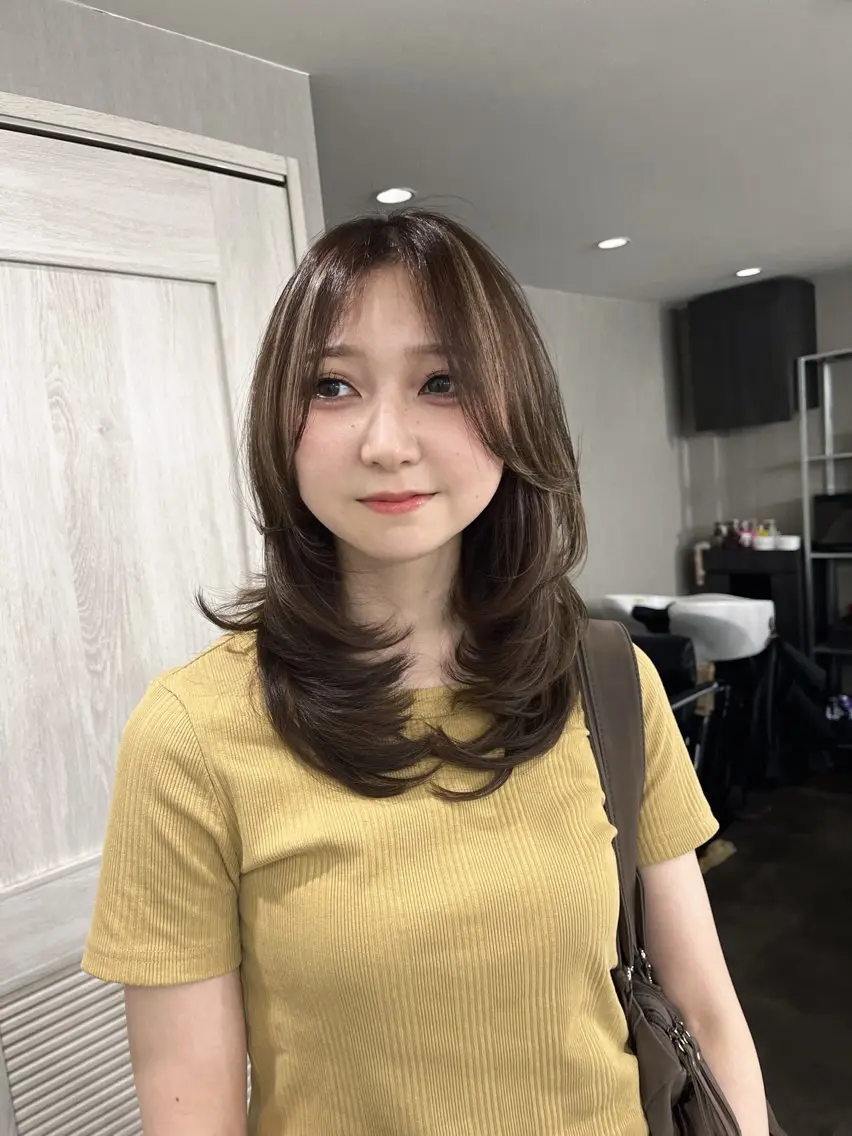 ロング カラー 下石怜子/レイヤー/ 透明感カラーのヘアスタイル