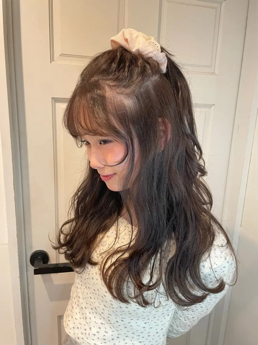 ロング 久我 彩音のヘアスタイル